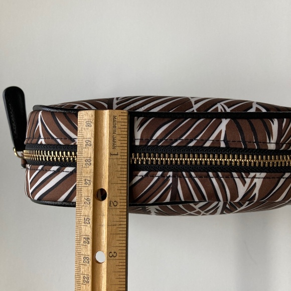 NEW Vera Bradley Cosmetic Case and Foldable Sunglass Case Set/2 Fabric & Leather - Picture 15 of 15